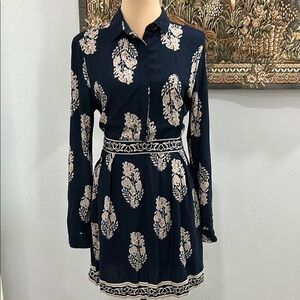 Esley Long Sleeve Mini. Size L